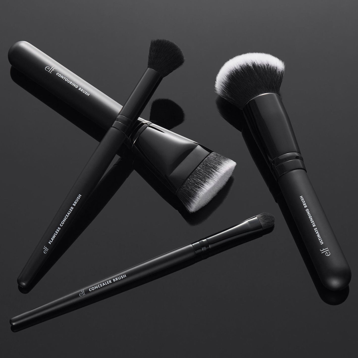 foundation-and-concealer-brush-set-r1 12142020_ComplexionPerfection-FaceBrush_0028_FocusBracket-MAIN_V2_IGF.jpg