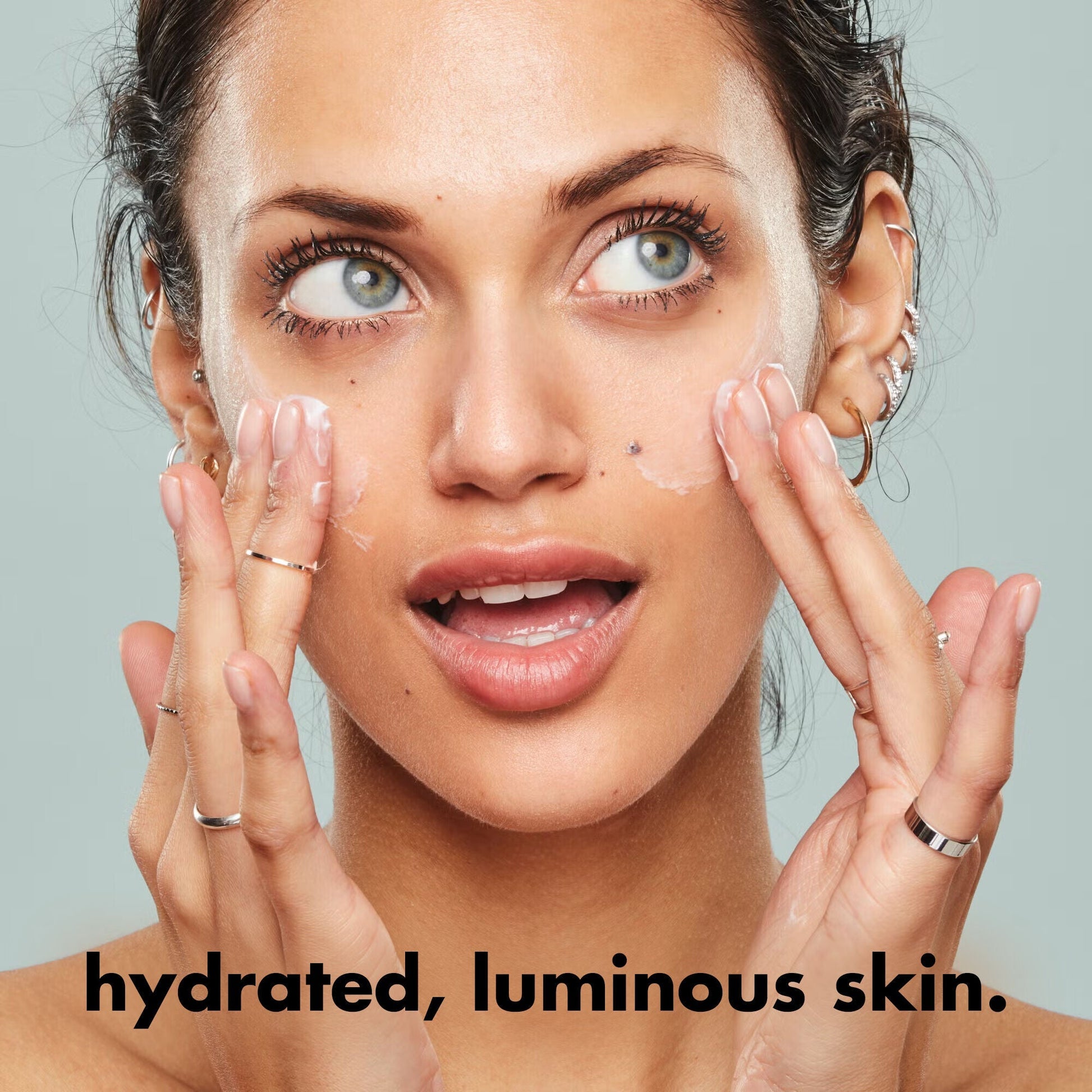 holy-hydration-face-cream-fragrance-free-i7 0226_EDU_HHFaceCreamFragranceFree_Benefit.jpg