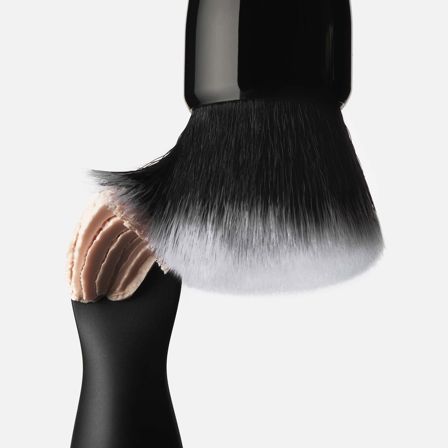 putty-primer-brush-and-applicator-x2 040523_SL_PuttyApplicator_0025_FINAL_RGB_IGF.jpg