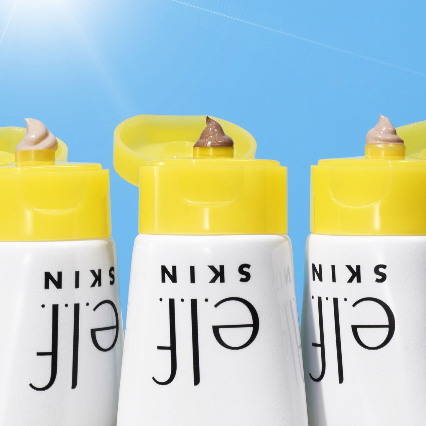 suntouchable-whoa-glow-spf-30-t1 042423_WhoaGlow_Macro_Main-2_IGF.jpg
