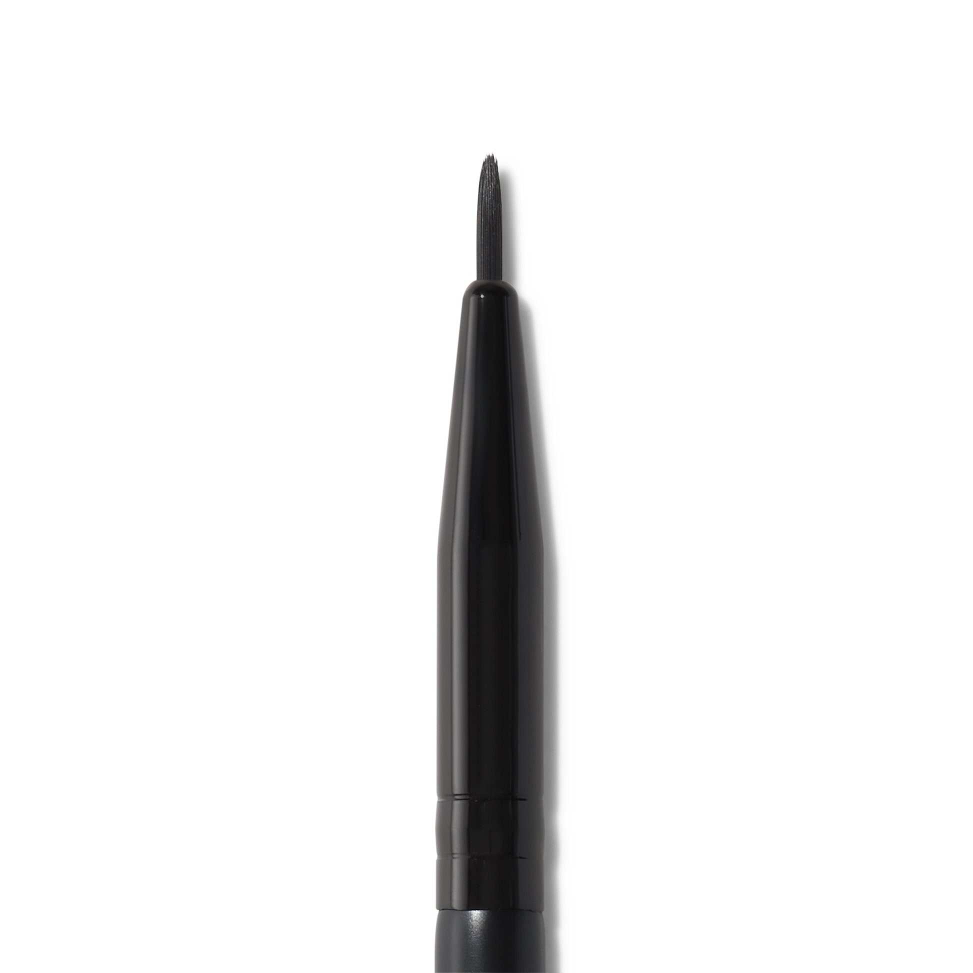 ultra-fine-eyeliner-brush-r9 81915_detail_R.png