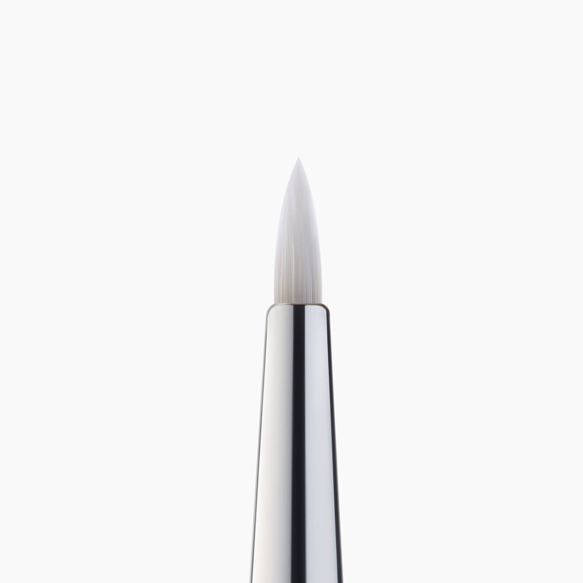 precision-dual-sided-eyebrow-brush-v7 85315_PrecisionEyelinerBrush_Macro_V2.jpg