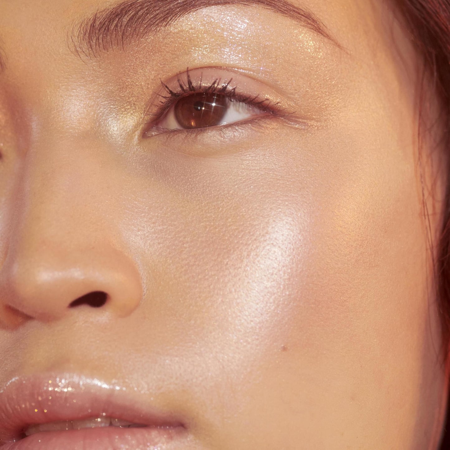 highlighter-brush-k9 crystal_OM_Jacqueline_782_square.jpg