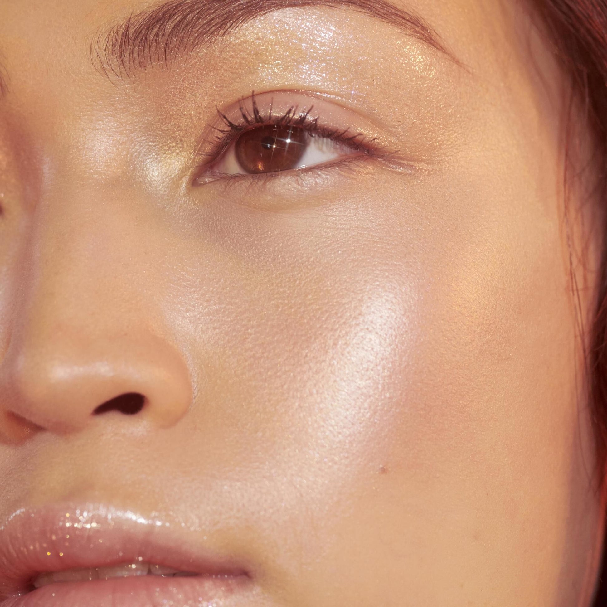 highlighter-brush-k9 crystal_OM_Jacqueline_782_square.jpg